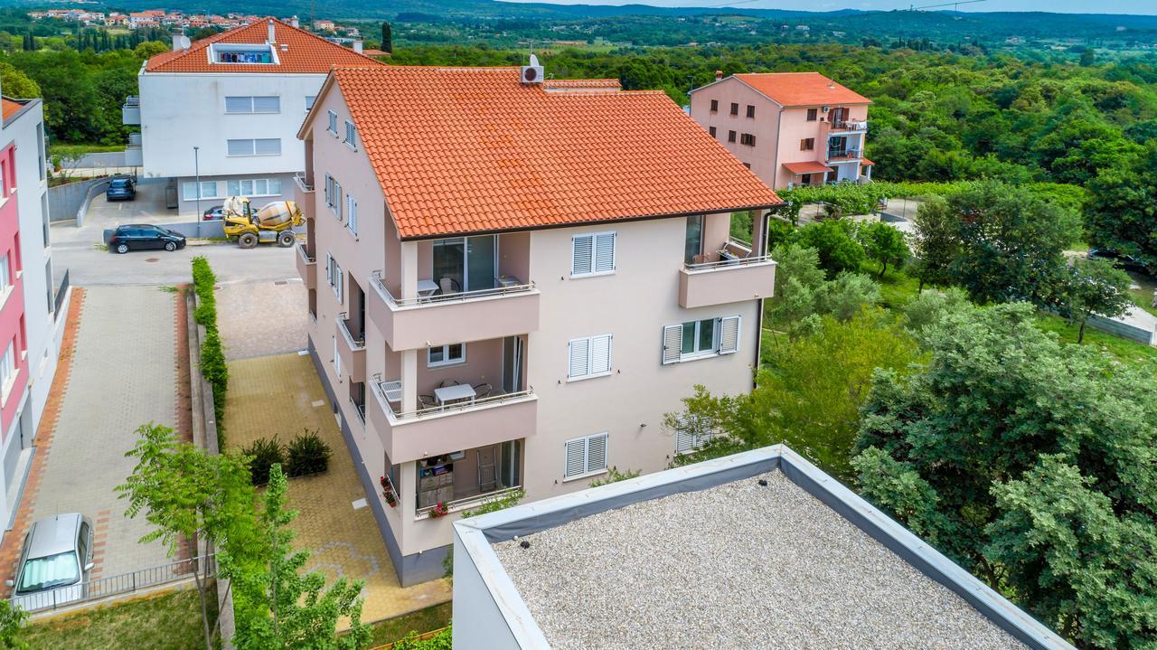 Apartments Nada Rovinj Exterior photo