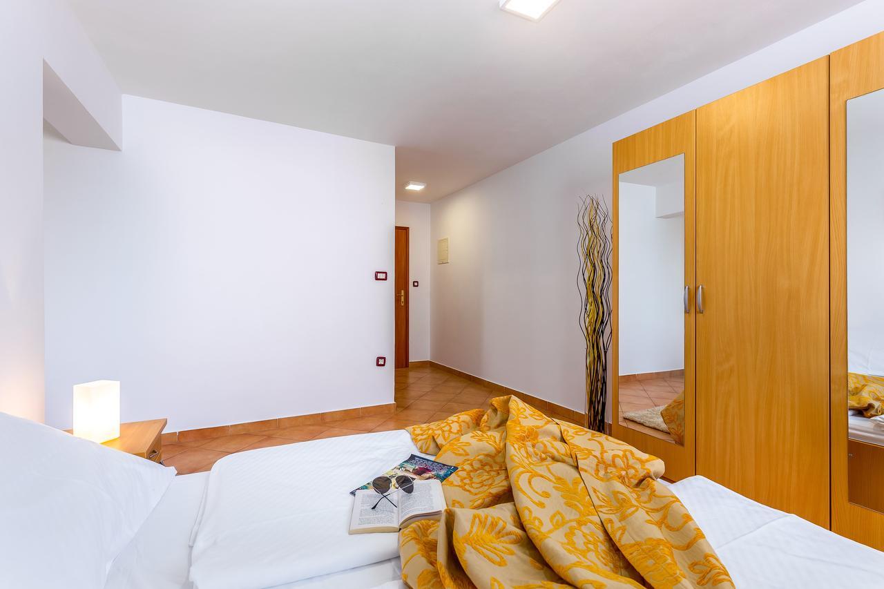 Apartments Nada Rovinj Exterior photo