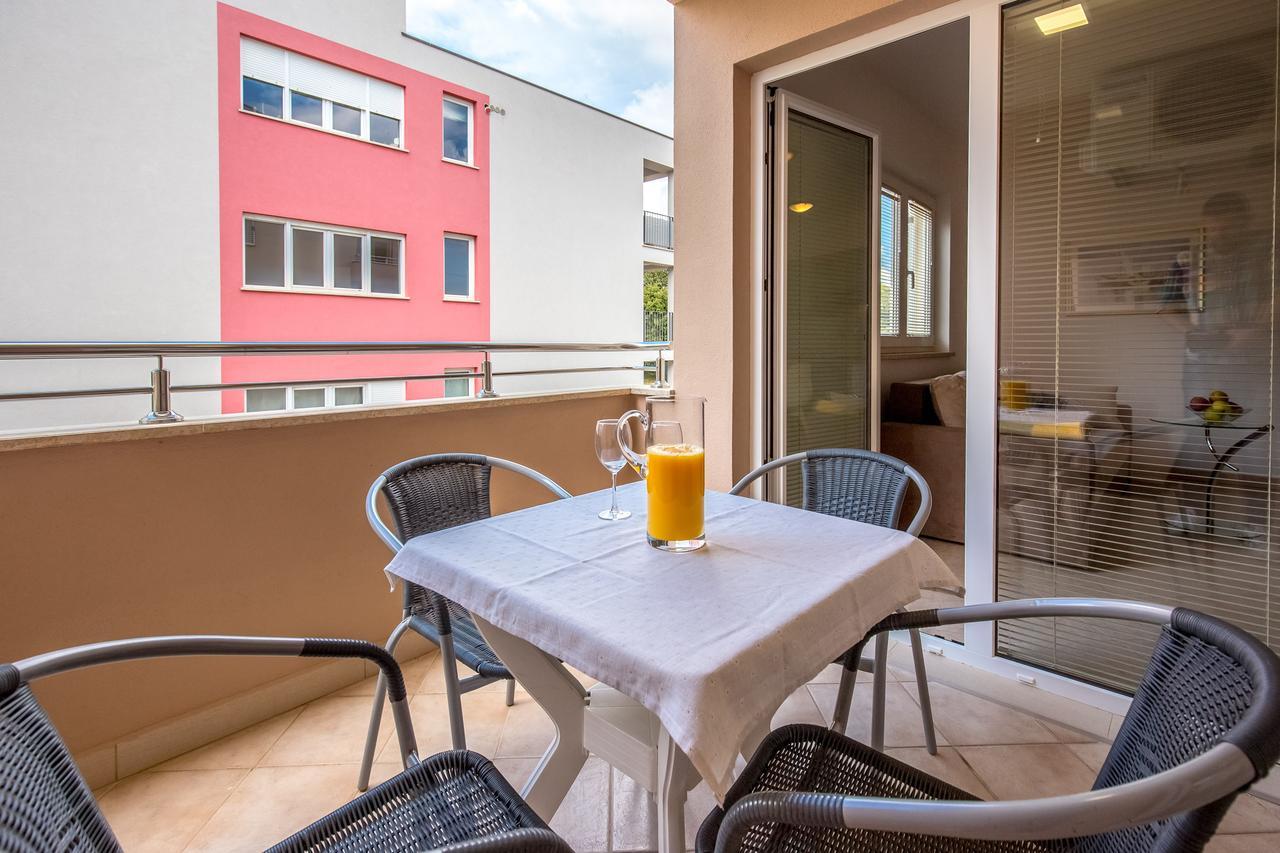 Apartments Nada Rovinj Exterior photo