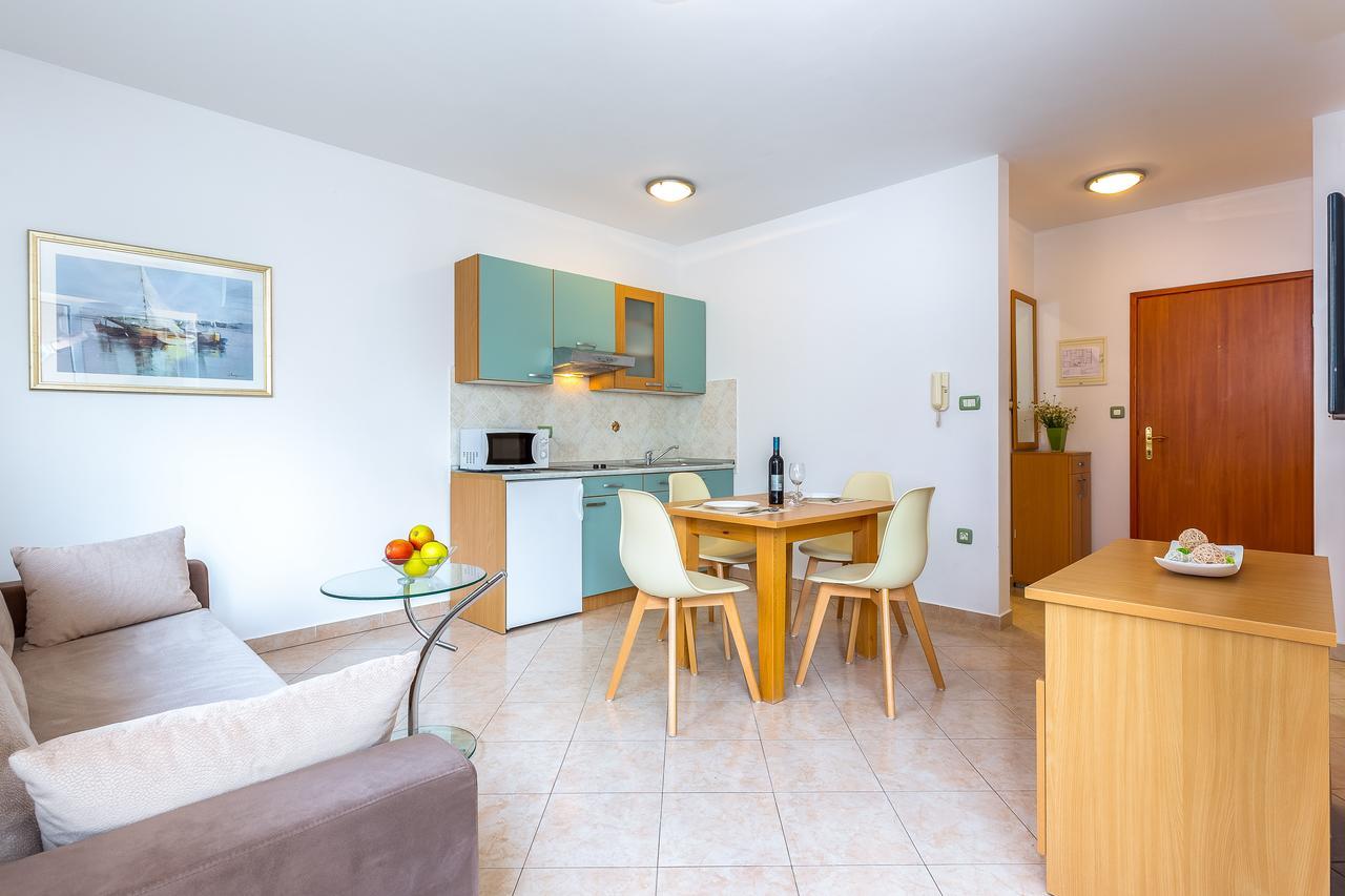 Apartments Nada Rovinj Exterior photo