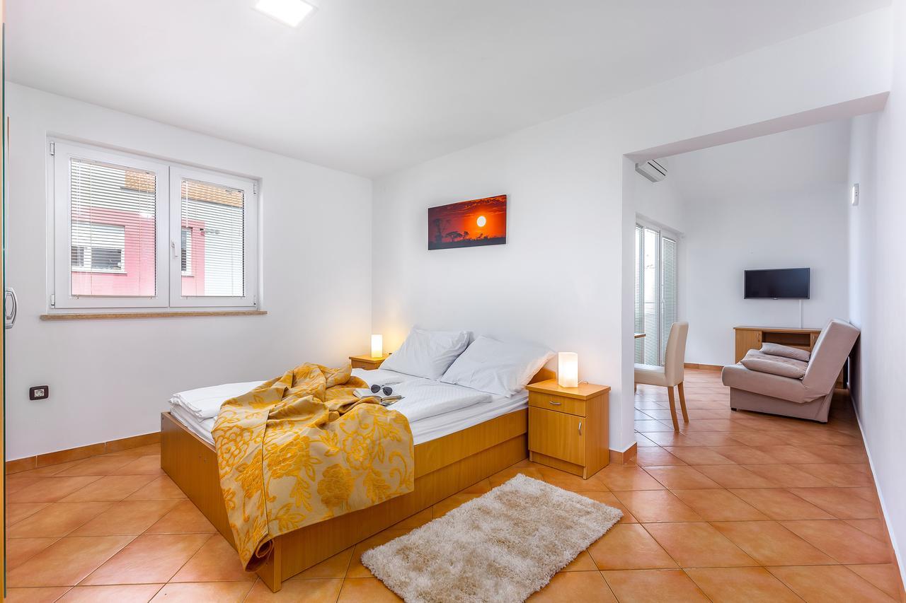 Apartments Nada Rovinj Exterior photo