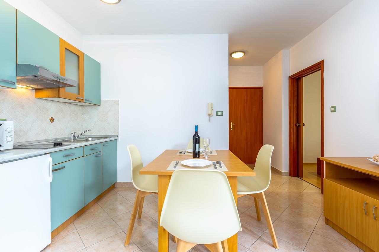 Apartments Nada Rovinj Exterior photo